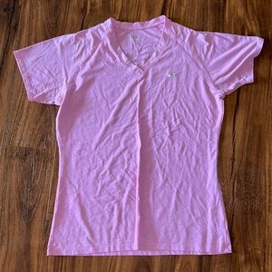 Short sleeve under Armour work out shirt